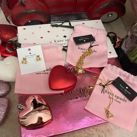 Kate Spade New York Novelty Hit The City Taxi Slider Bracelet - Picture 10 of 16